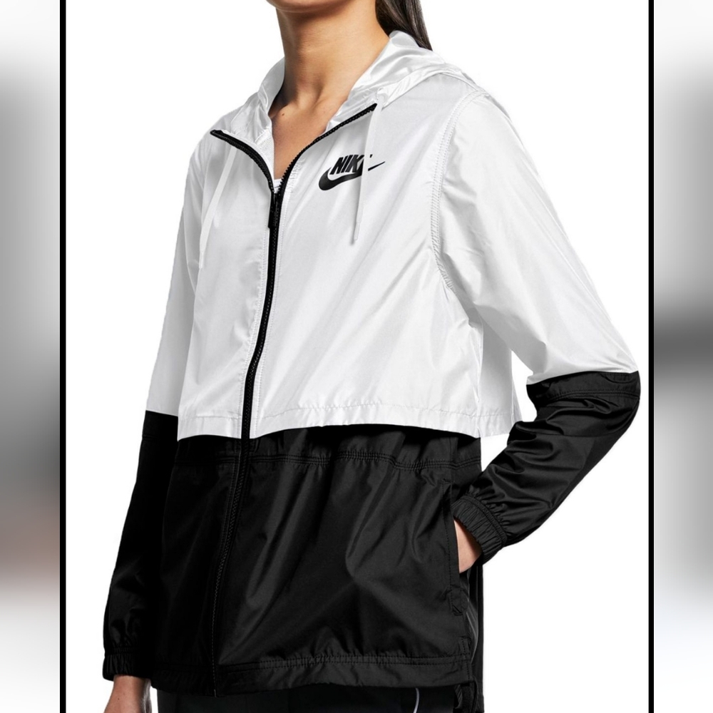 Nike Sportswear Repel Black & White Windbreaker Jacket